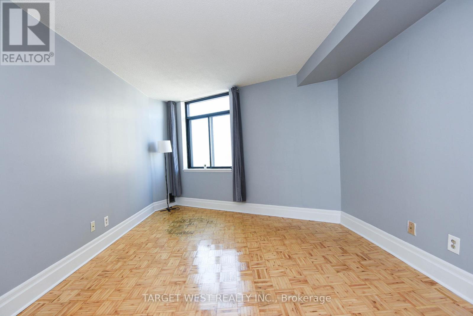 1903 - 250 Queens Quay W, Toronto, Ontario  M5J 2N2 - Photo 27 - C12397586