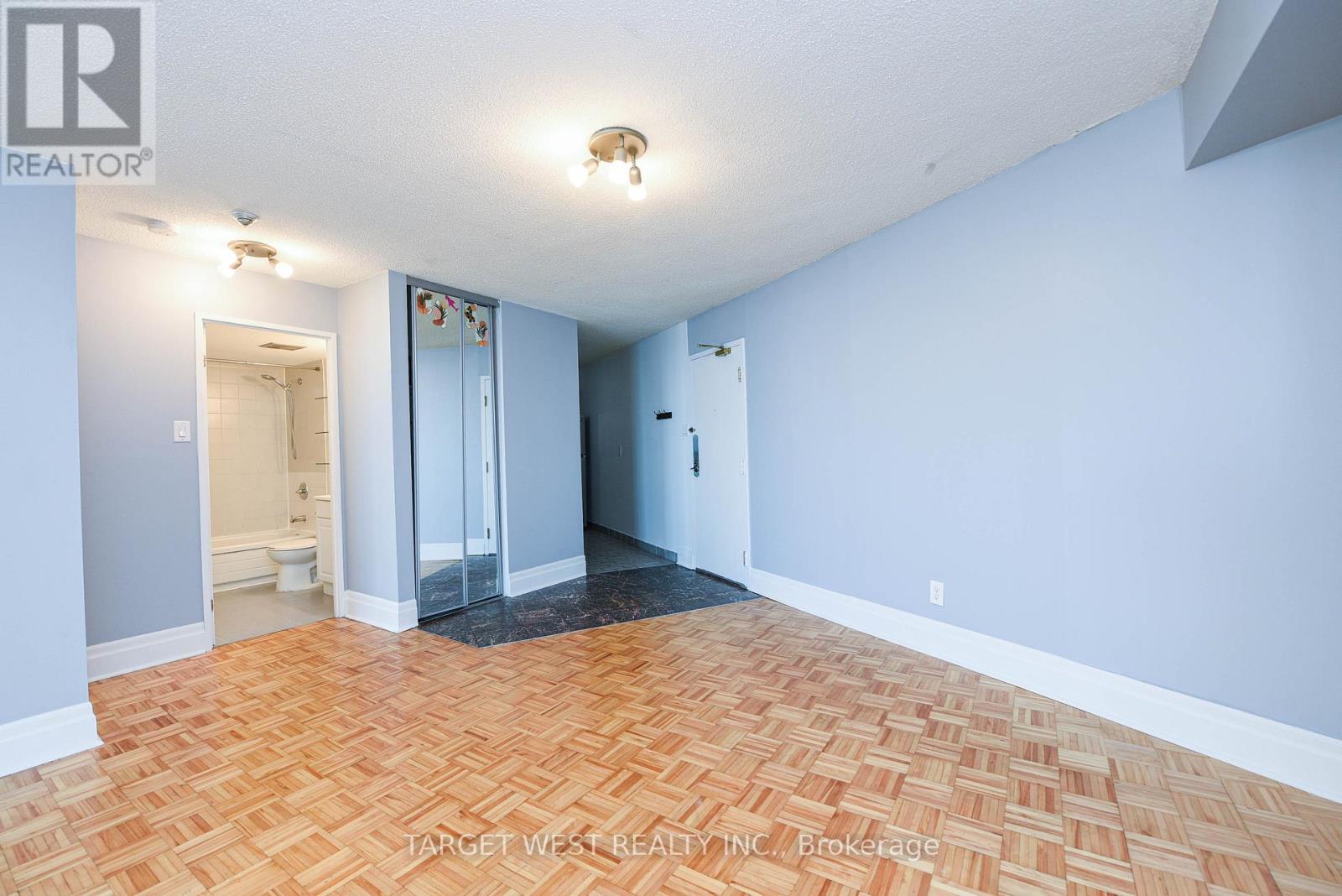1903 - 250 Queens Quay W, Toronto, Ontario  M5J 2N2 - Photo 33 - C12397586