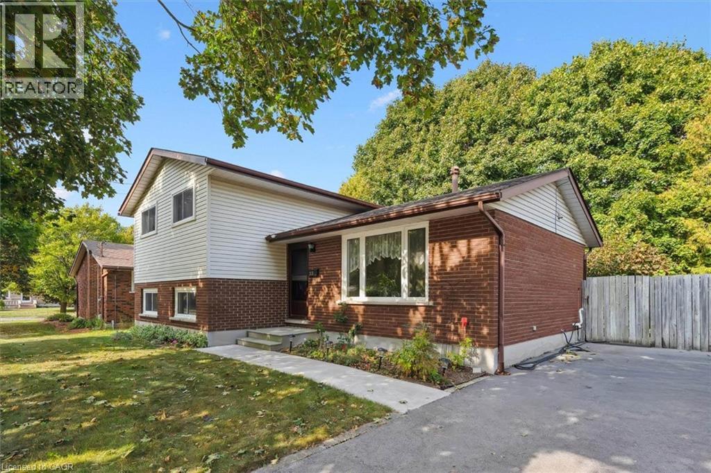 33 HASTINGS Boulevard, Guelph, Ontario