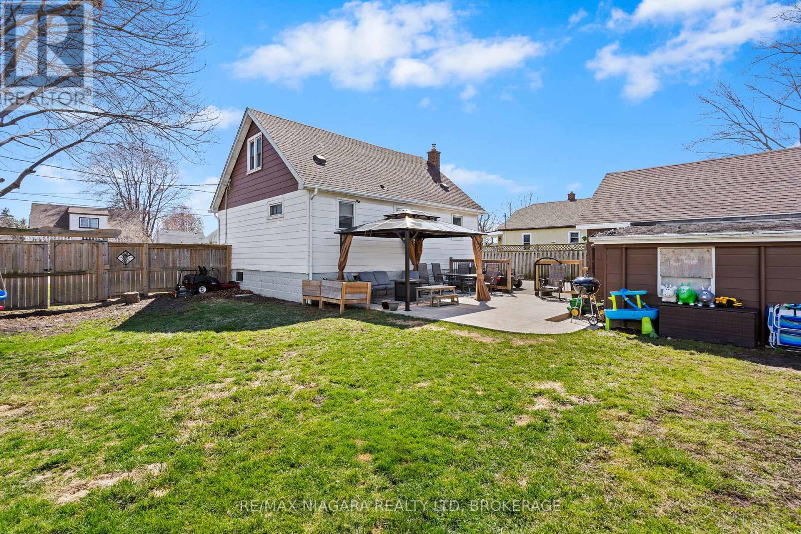 201 Knoll Street, Port Colborne (Main Street), Ontario  L3K 5B4 - Photo 24 - X12415936