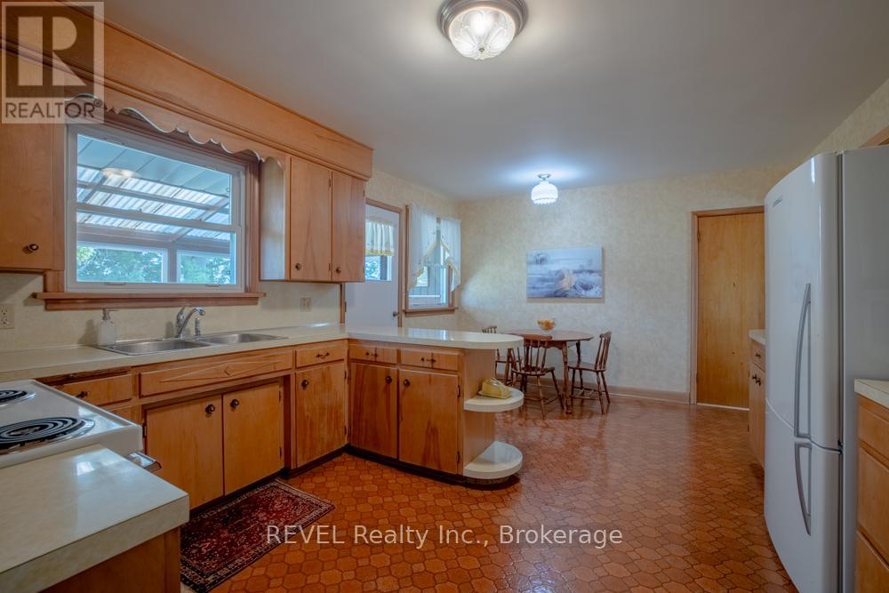 4521 Twenty First Street, Lincoln, Ontario  L0R 2E0 - Photo 11 - X12415973