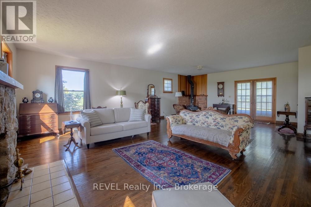 4521 Twenty First Street, Lincoln, Ontario  L0R 2E0 - Photo 18 - X12415973