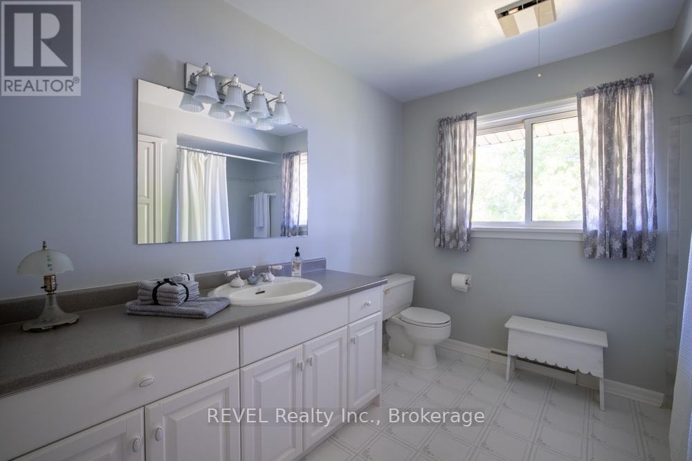 4521 Twenty First Street, Lincoln, Ontario  L0R 2E0 - Photo 27 - X12415973