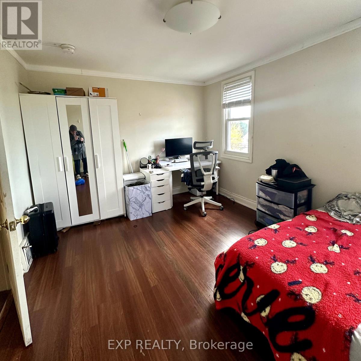 215 Emerson Street, Hamilton, Ontario  L8S 2Y3 - Photo 13 - X12342398