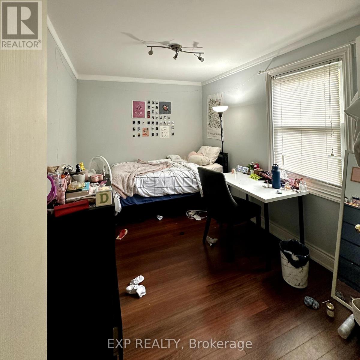 215 Emerson Street, Hamilton, Ontario  L8S 2Y3 - Photo 14 - X12342398