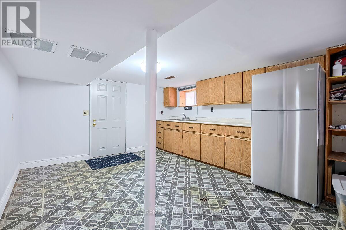 30 Webber Avenue, Hamilton, Ontario  L8N 1W3 - Photo 20 - X12412009