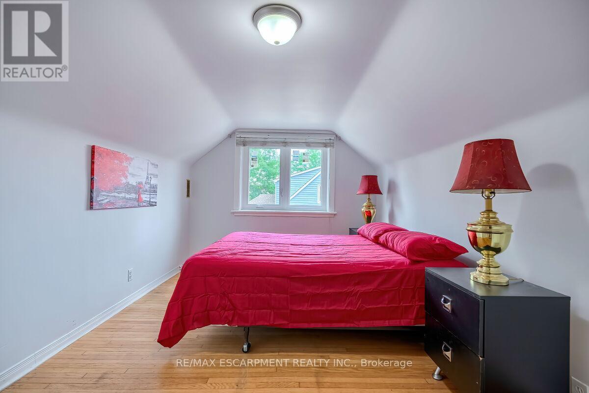 30 Webber Avenue, Hamilton, Ontario  L8N 1W3 - Photo 17 - X12412009