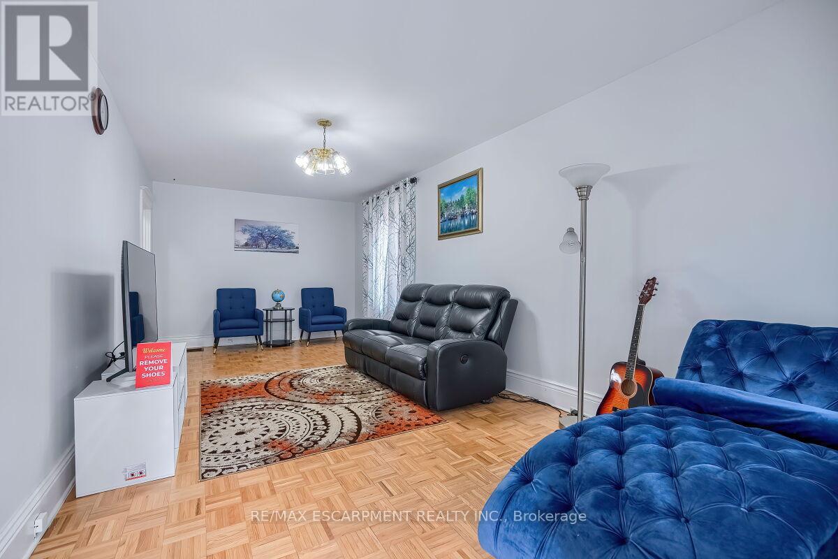 30 Webber Avenue, Hamilton, Ontario  L8N 1W3 - Photo 4 - X12412009