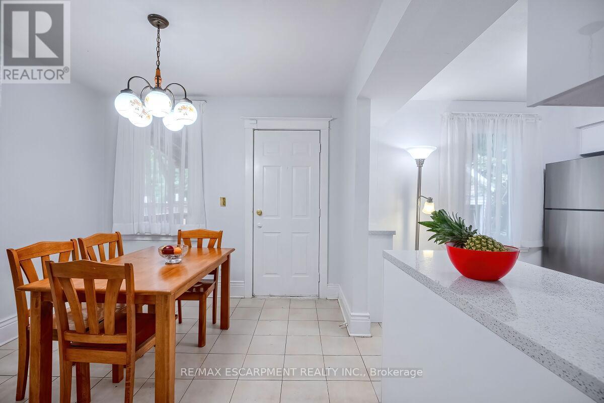 30 Webber Avenue, Hamilton, Ontario  L8N 1W3 - Photo 9 - X12412009