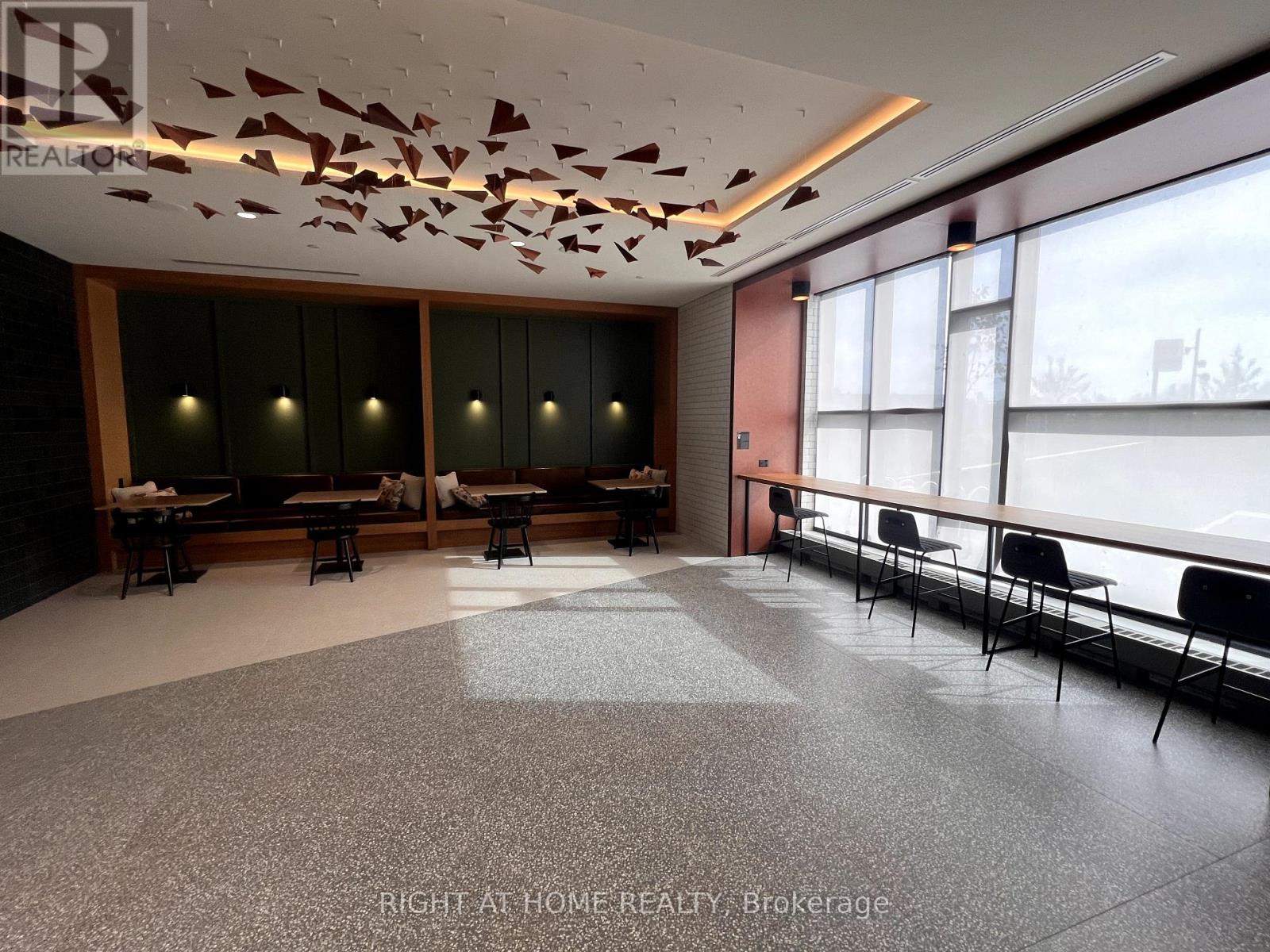 809 - 2495 Eglinton Avenue W, Mississauga, Ontario  L5M 2V8 - Photo 14 - W12415832