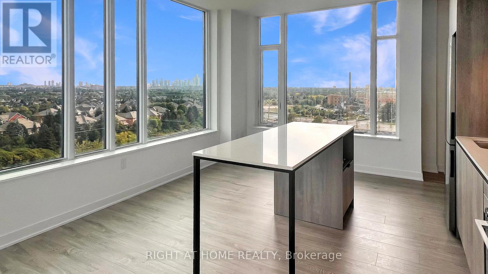 809 - 2495 Eglinton Avenue W, Mississauga, Ontario  L5M 2V8 - Photo 2 - W12415832