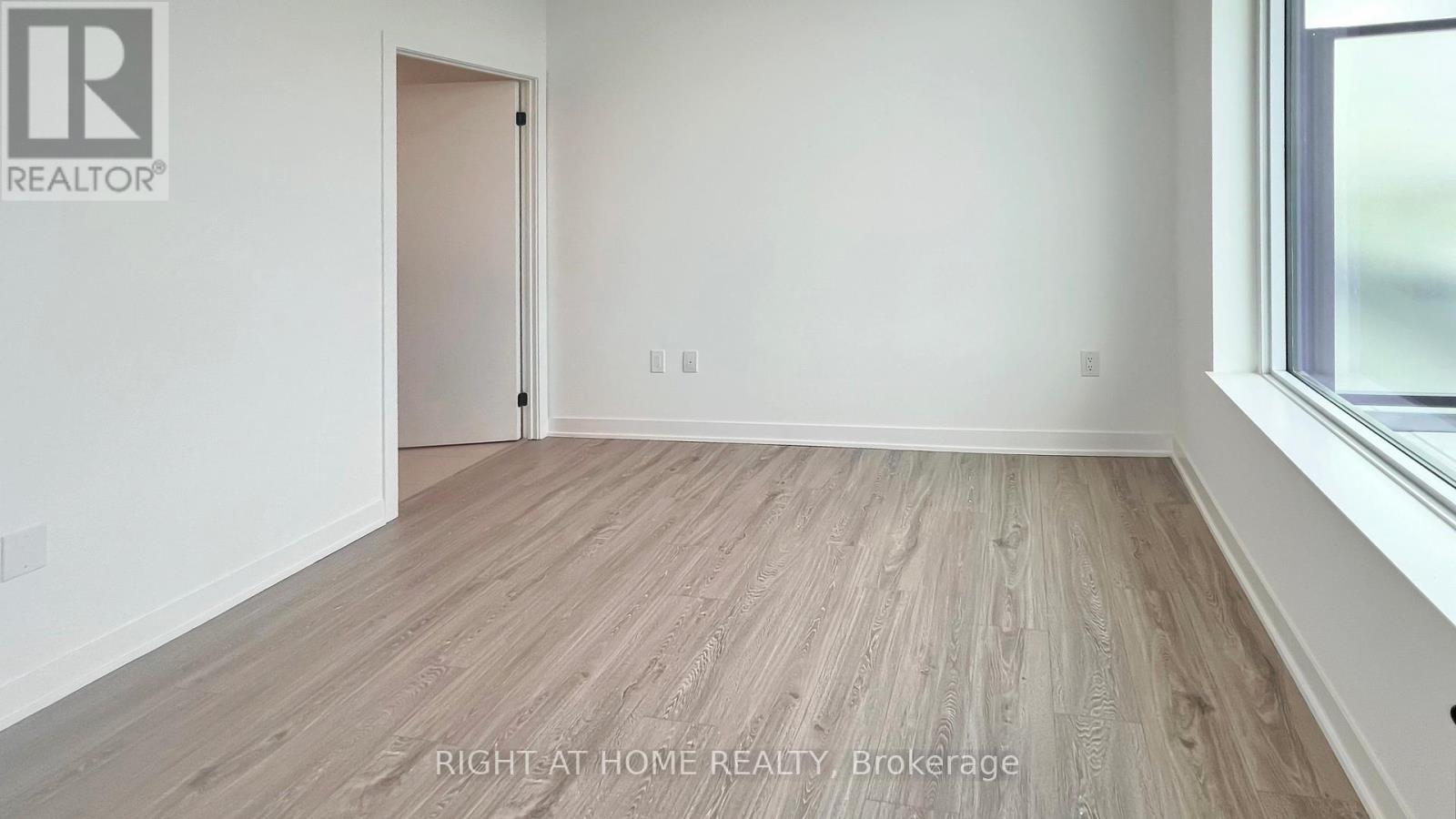 809 - 2495 Eglinton Avenue W, Mississauga, Ontario  L5M 2V8 - Photo 5 - W12415832