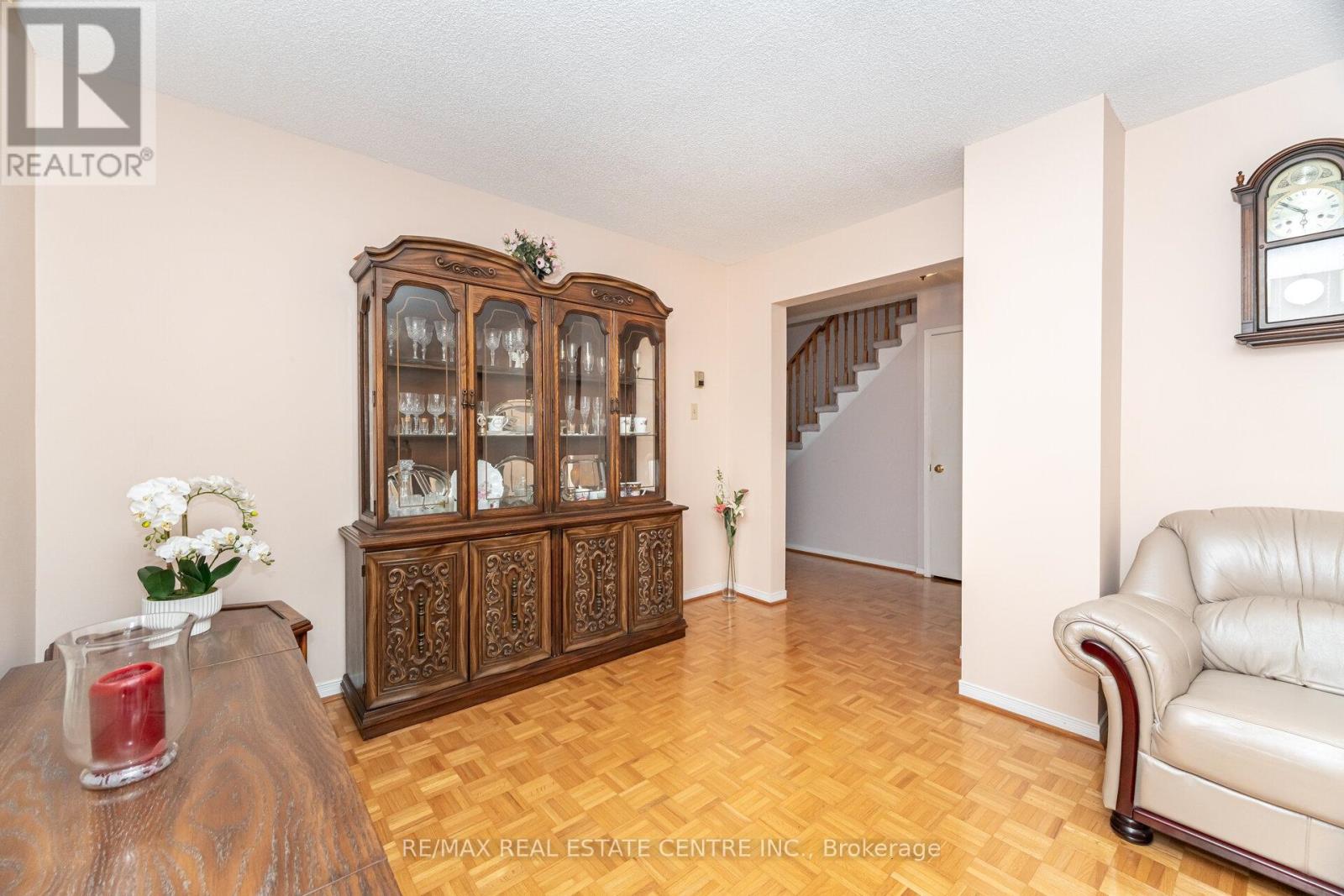 5113 Palomar Crescent, Mississauga (Hurontario), Ontario  L5R 2X5 - Photo 15 - W12415859