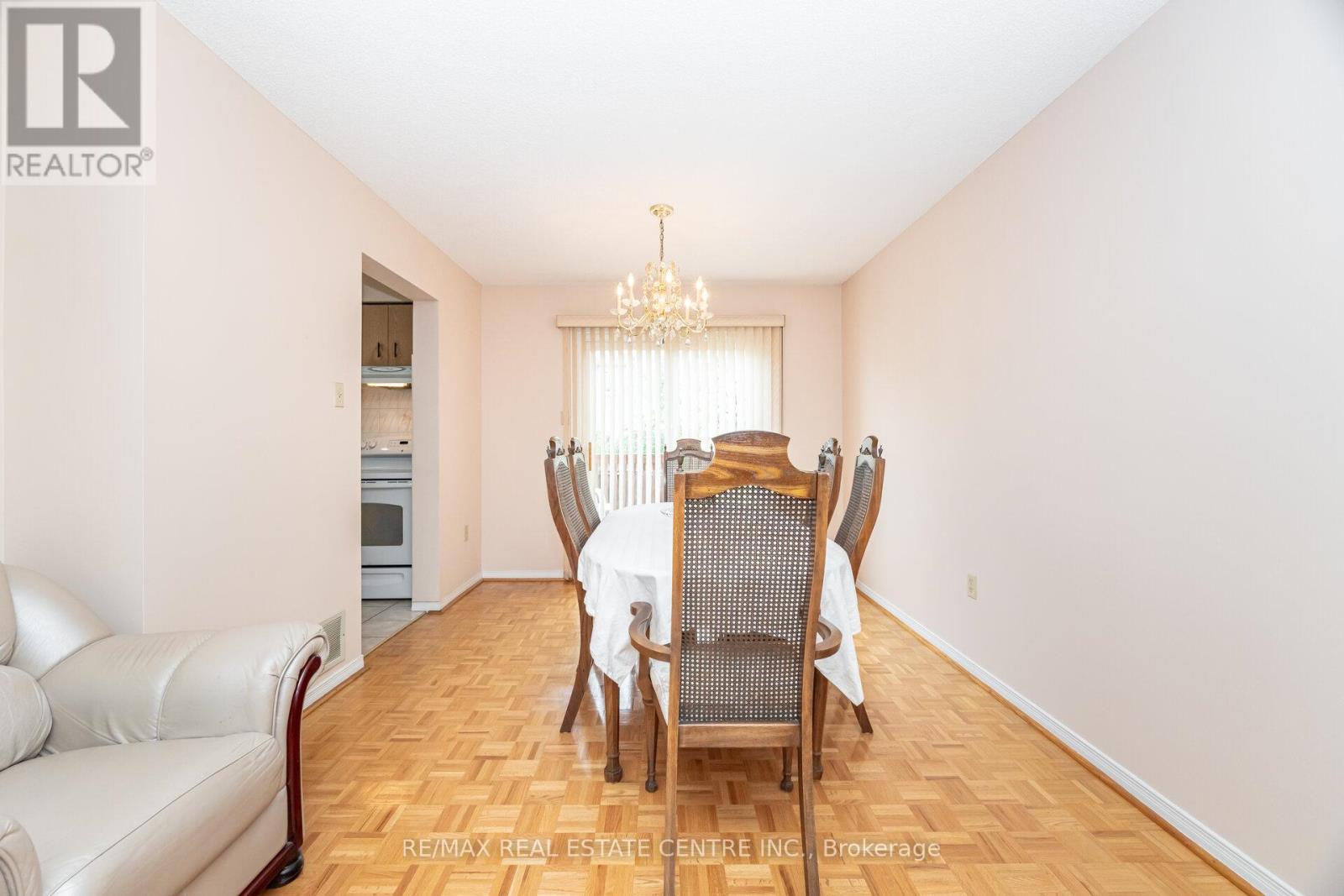 5113 Palomar Crescent, Mississauga (Hurontario), Ontario  L5R 2X5 - Photo 16 - W12415859