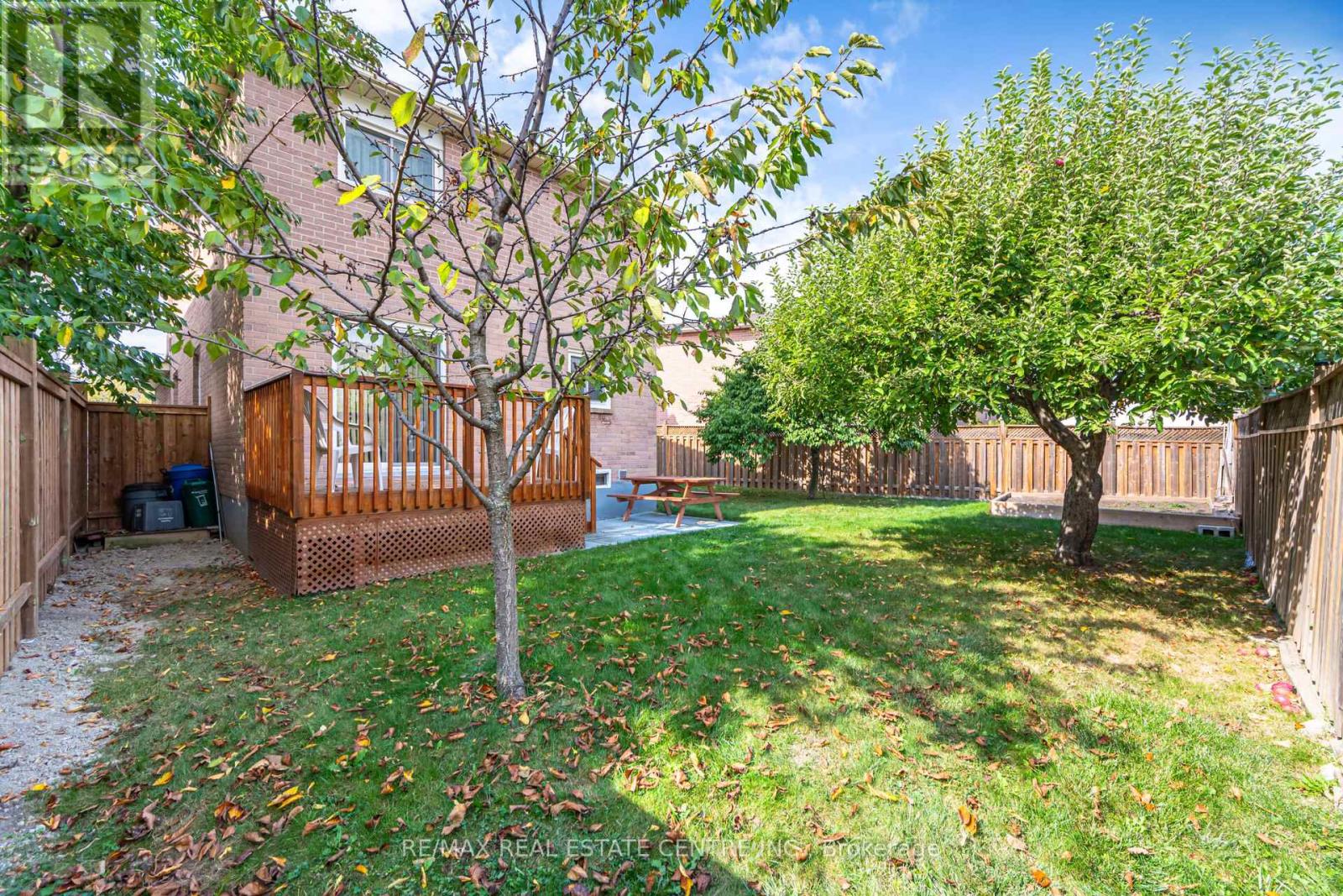 5113 Palomar Crescent, Mississauga (Hurontario), Ontario  L5R 2X5 - Photo 38 - W12415859