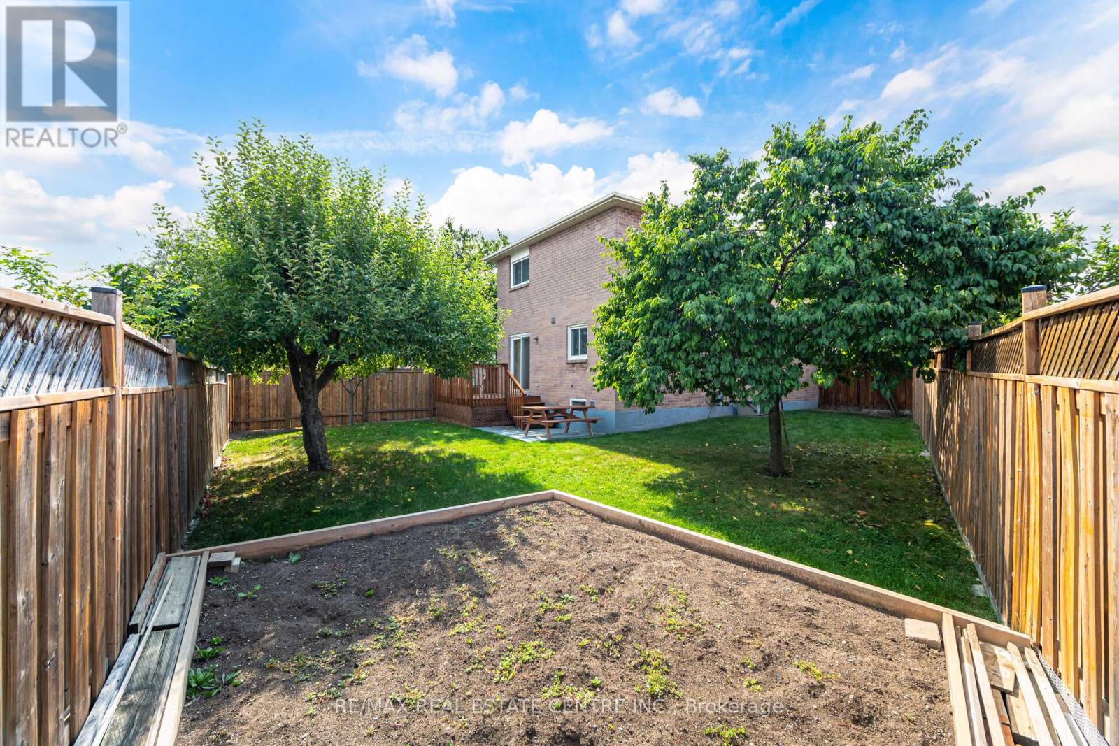 5113 Palomar Crescent, Mississauga (Hurontario), Ontario  L5R 2X5 - Photo 41 - W12415859