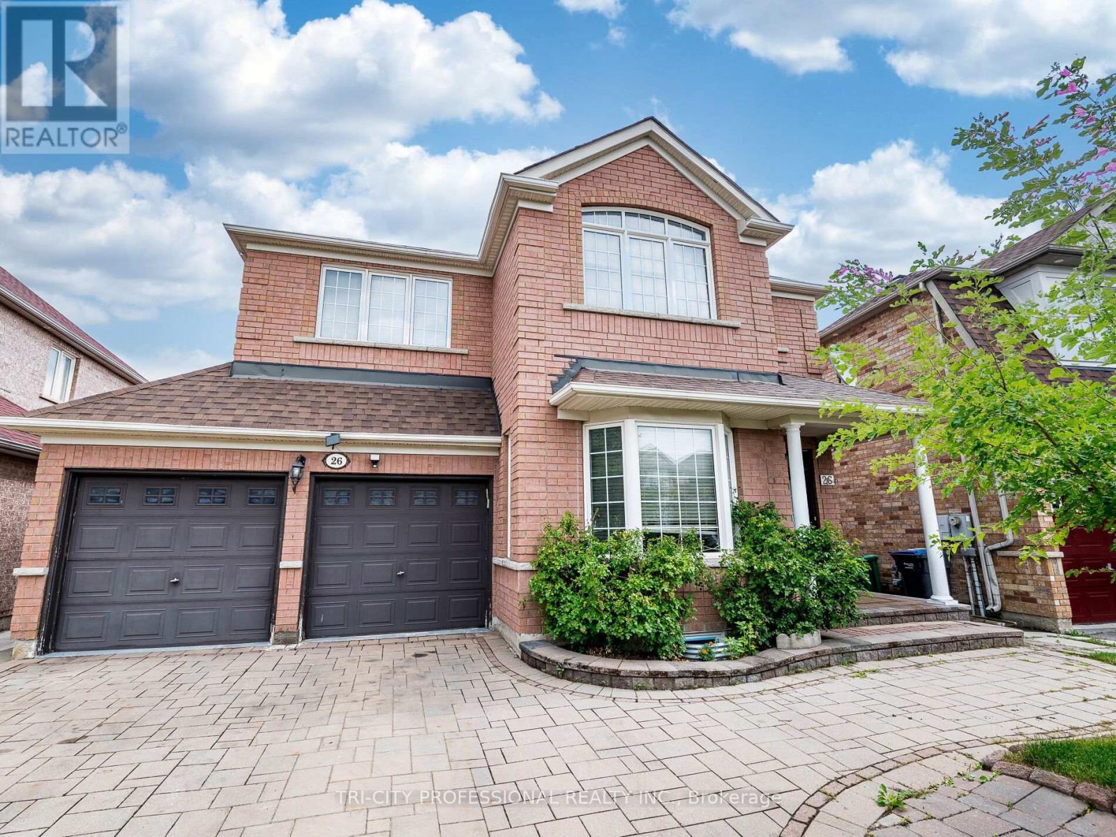 26 Tangleridge Boulevard, Brampton (Sandringham-Wellington), Ontario  L6R 2X5 - Photo 2 - W12415909