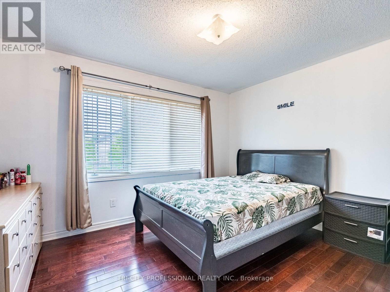26 Tangleridge Boulevard, Brampton (Sandringham-Wellington), Ontario  L6R 2X5 - Photo 22 - W12415909