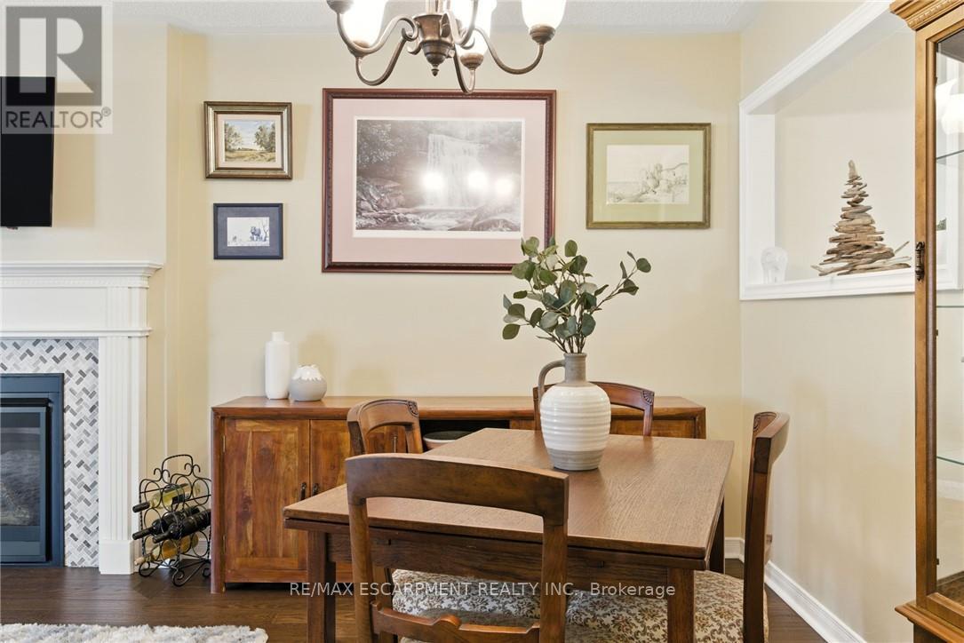 360 Silverbirch Boulevard, Hamilton, Ontario  L0R 1W0 - Photo 7 - X12415897