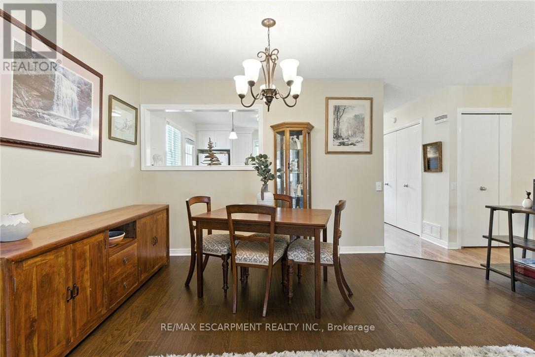 360 Silverbirch Boulevard, Hamilton, Ontario  L0R 1W0 - Photo 8 - X12415897