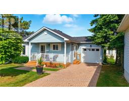 360 SILVERBIRCH BOULEVARD, Hamilton, Ontario
