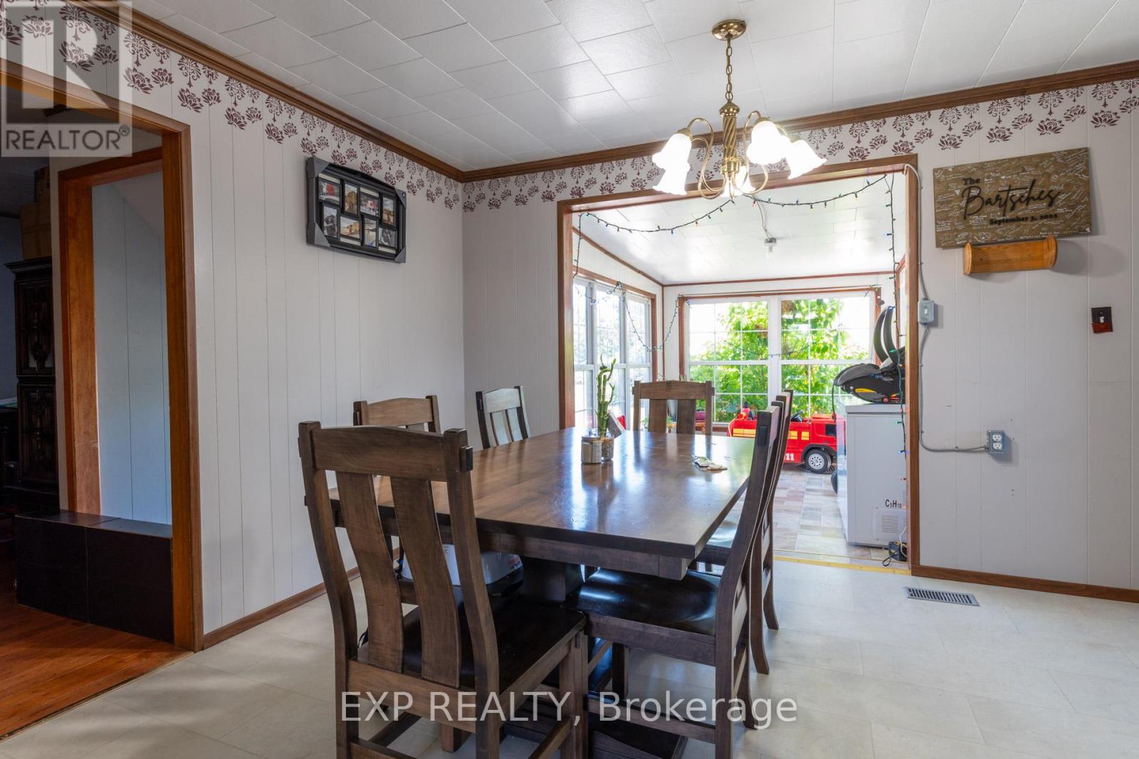 926 Fairground Road, Norfolk, Ontario  N0E 1G0 - Photo 7 - X12415921