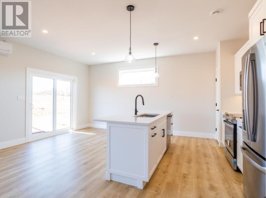 62 Kelly Heights, Stratford, Prince Edward Island  C1B 4M2 - Photo 5 - 202523867