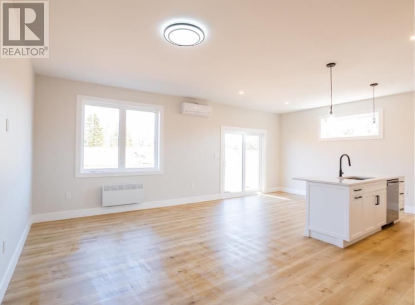 62 Kelly Heights, Stratford, Prince Edward Island  C1B 4M2 - Photo 8 - 202523867