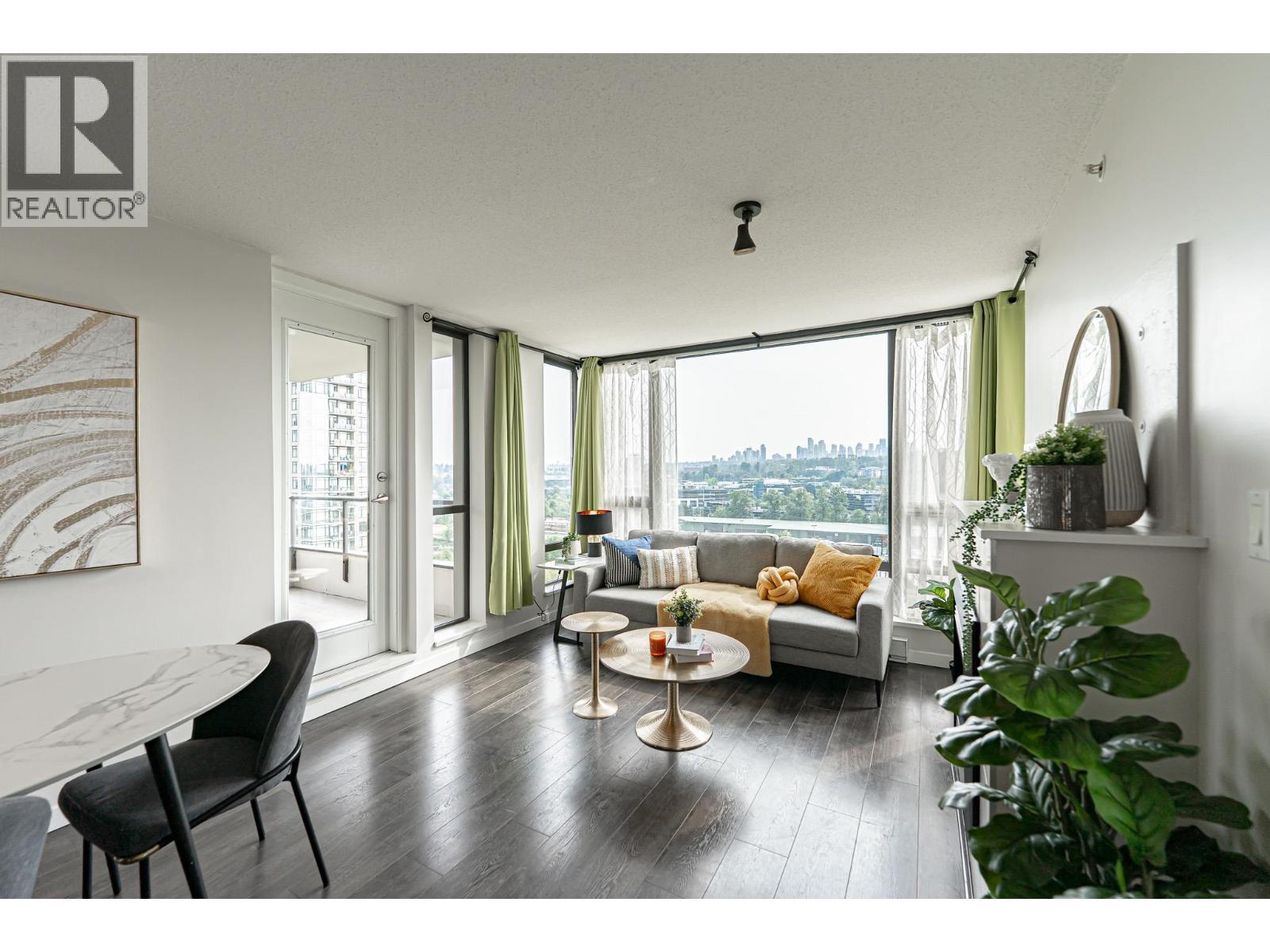 1406 4178 DAWSON STREET, Burnaby, British Columbia
