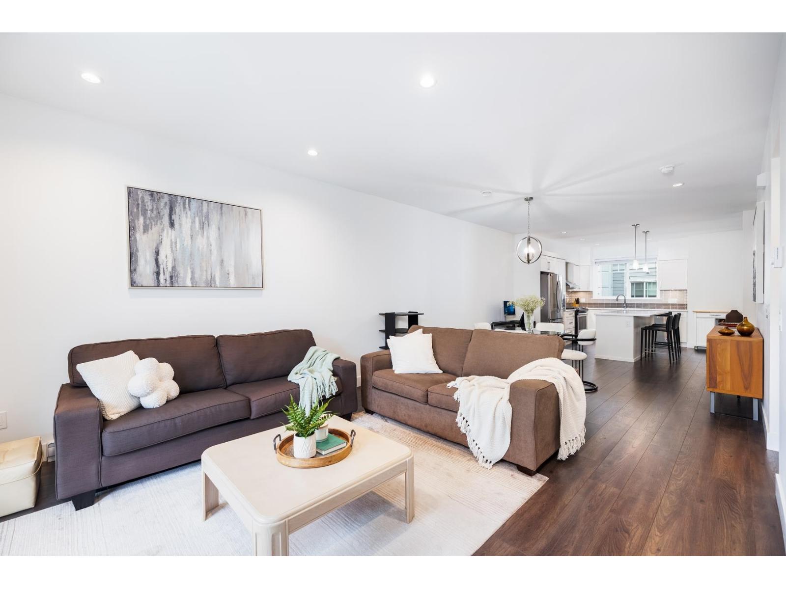 32 6188 141 Street, Surrey, British Columbia  V3X 0J7 - Photo 2 - R3050005