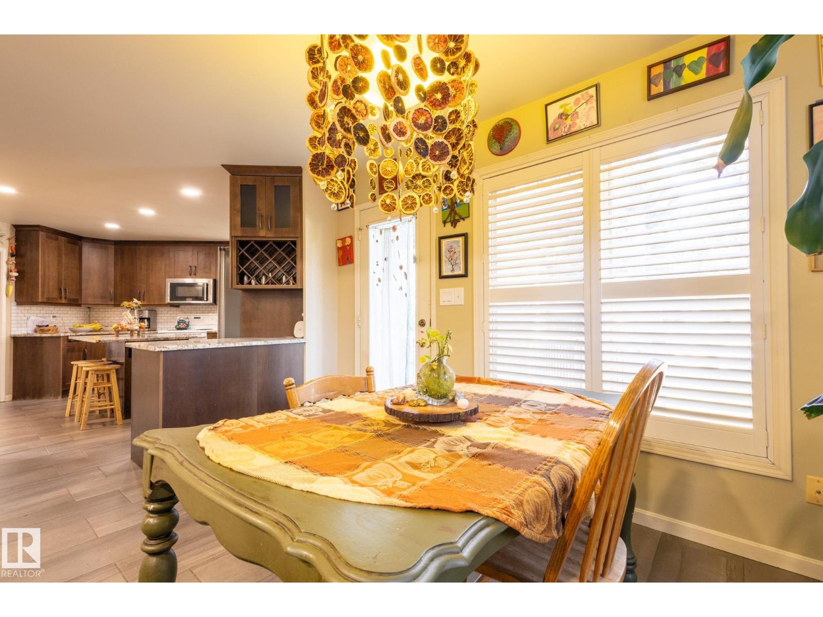 410 Olsen Cl Nw, Edmonton, Alberta  T6R 1L2 - Photo 11 - E4458625
