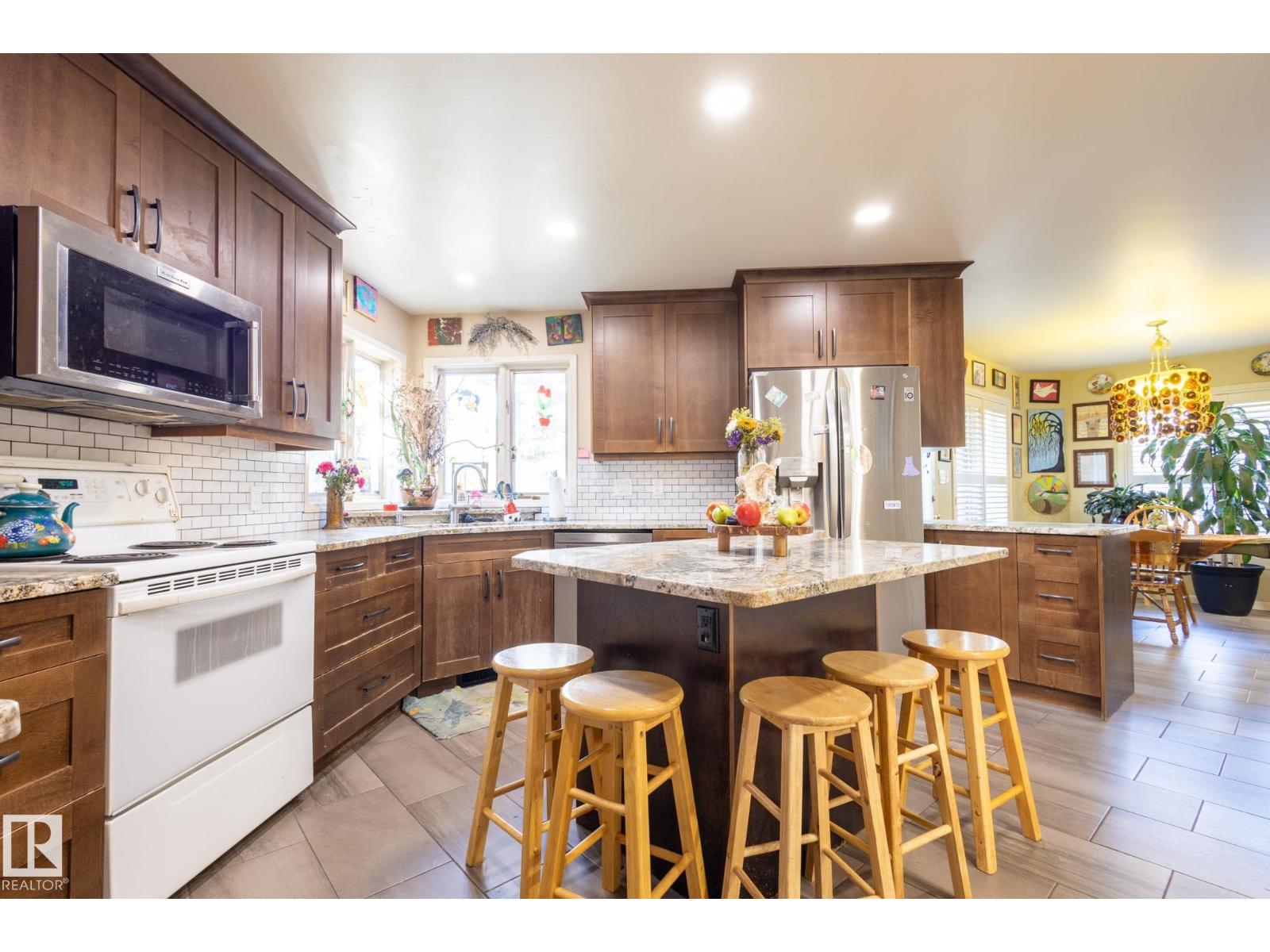 410 Olsen Cl Nw, Edmonton, Alberta  T6R 1L2 - Photo 5 - E4458625