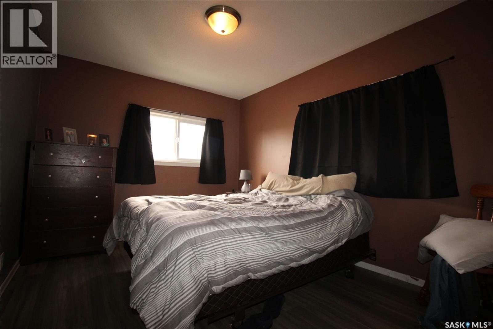 138 Redcoat Drive, Eastend, Saskatchewan  S0N 0T0 - Photo 13 - SK018841