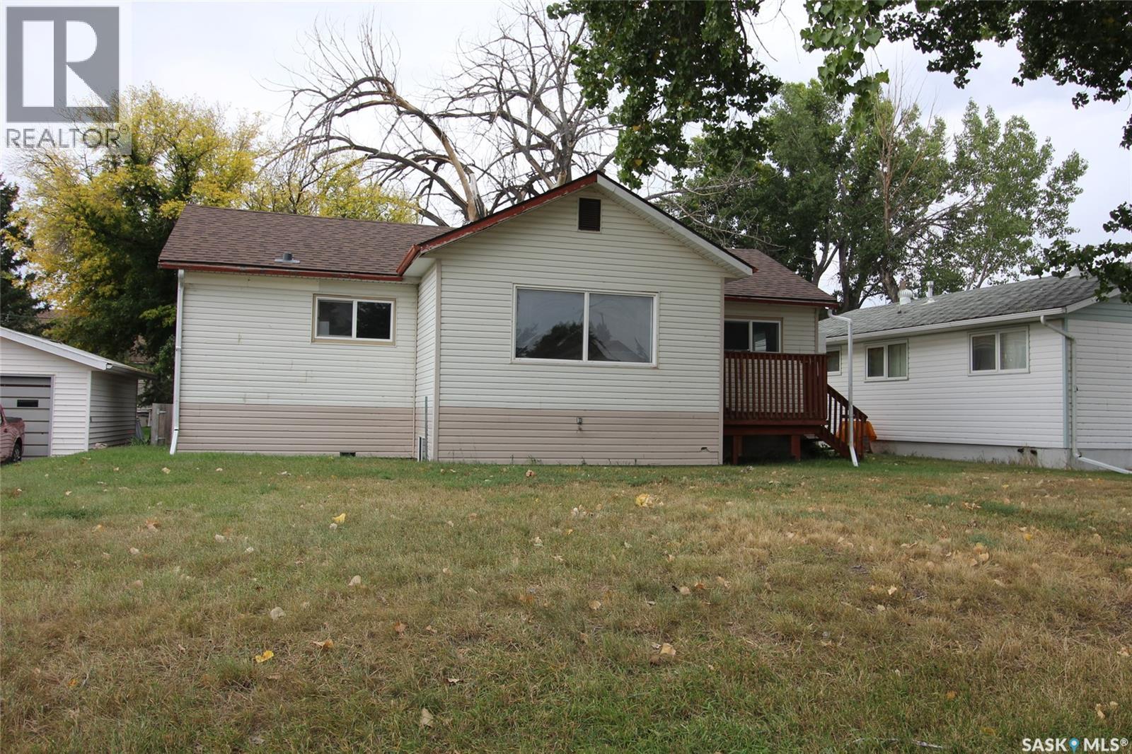 138 Redcoat Drive, Eastend, Saskatchewan  S0N 0T0 - Photo 24 - SK018841