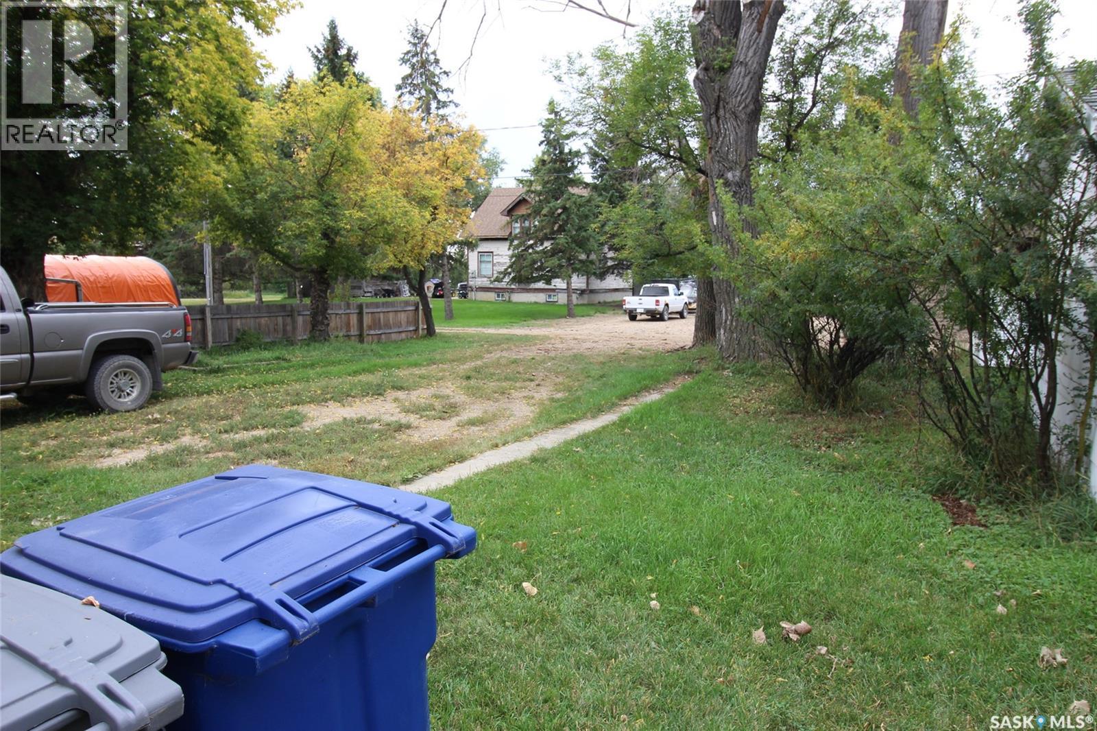 138 Redcoat Drive, Eastend, Saskatchewan  S0N 0T0 - Photo 25 - SK018841