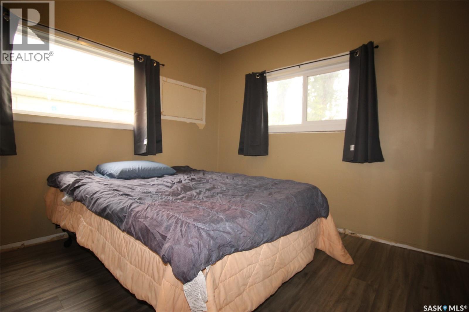 138 Redcoat Drive, Eastend, Saskatchewan  S0N 0T0 - Photo 9 - SK018841