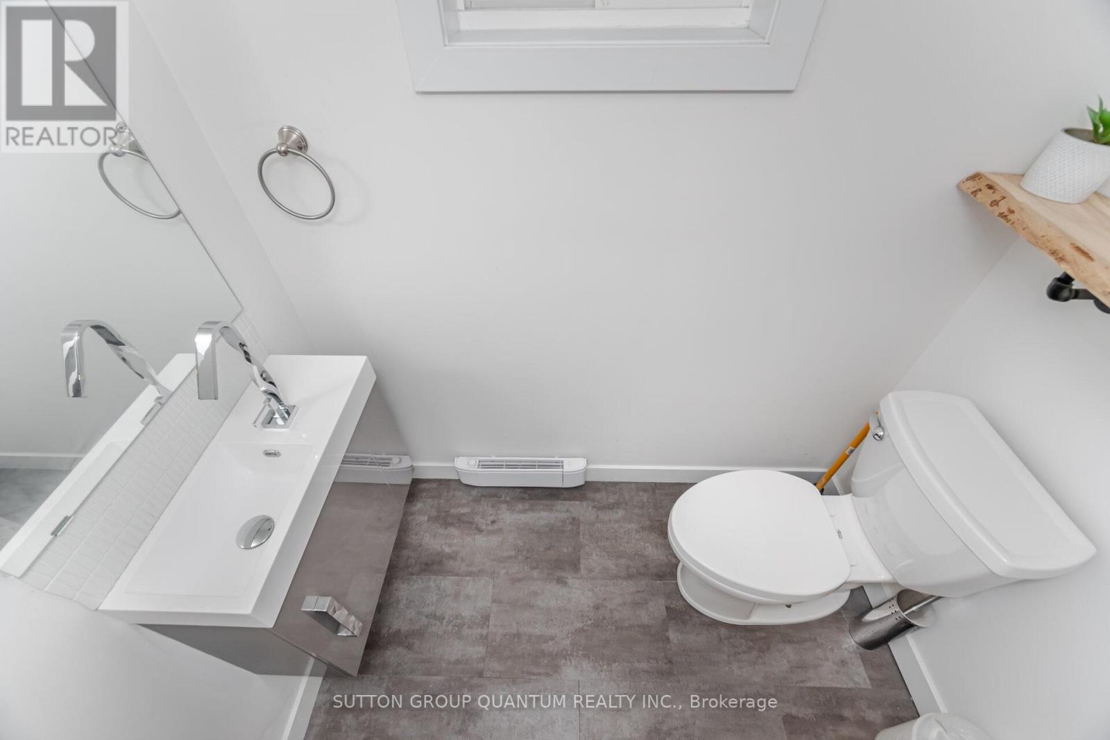 43 Woodbine Crescent E, Hamilton, Ontario  L5H 4K8 - Photo 17 - X12415669