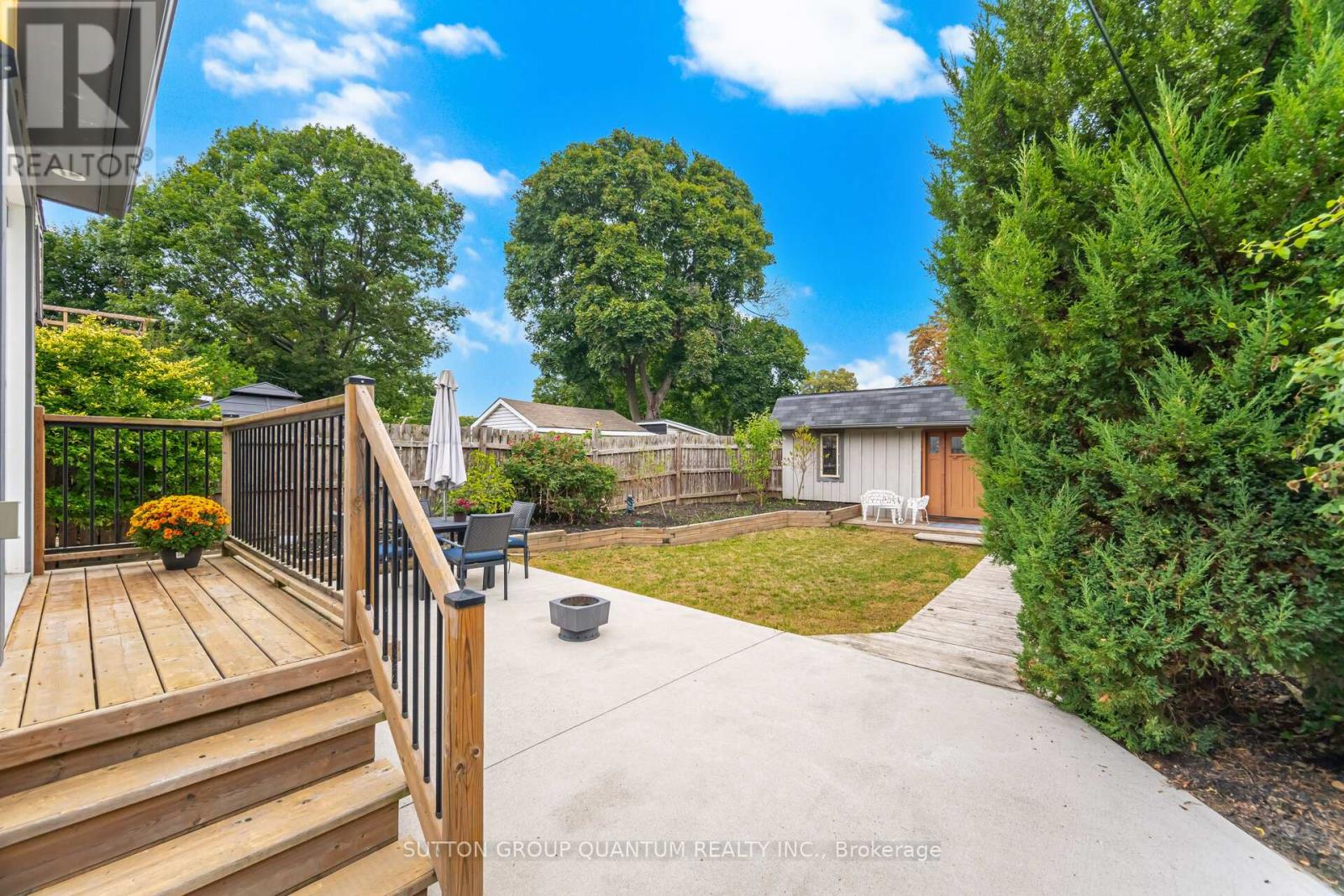 43 Woodbine Crescent E, Hamilton, Ontario  L5H 4K8 - Photo 38 - X12415669