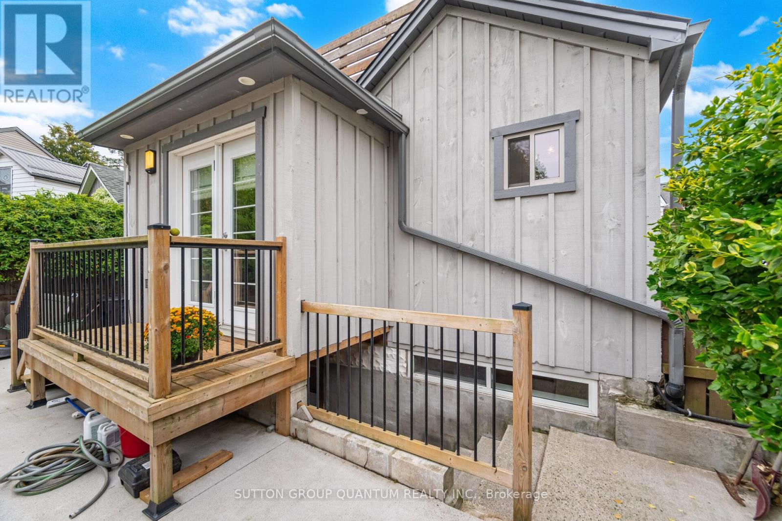 43 Woodbine Crescent E, Hamilton, Ontario  L5H 4K8 - Photo 37 - X12415669