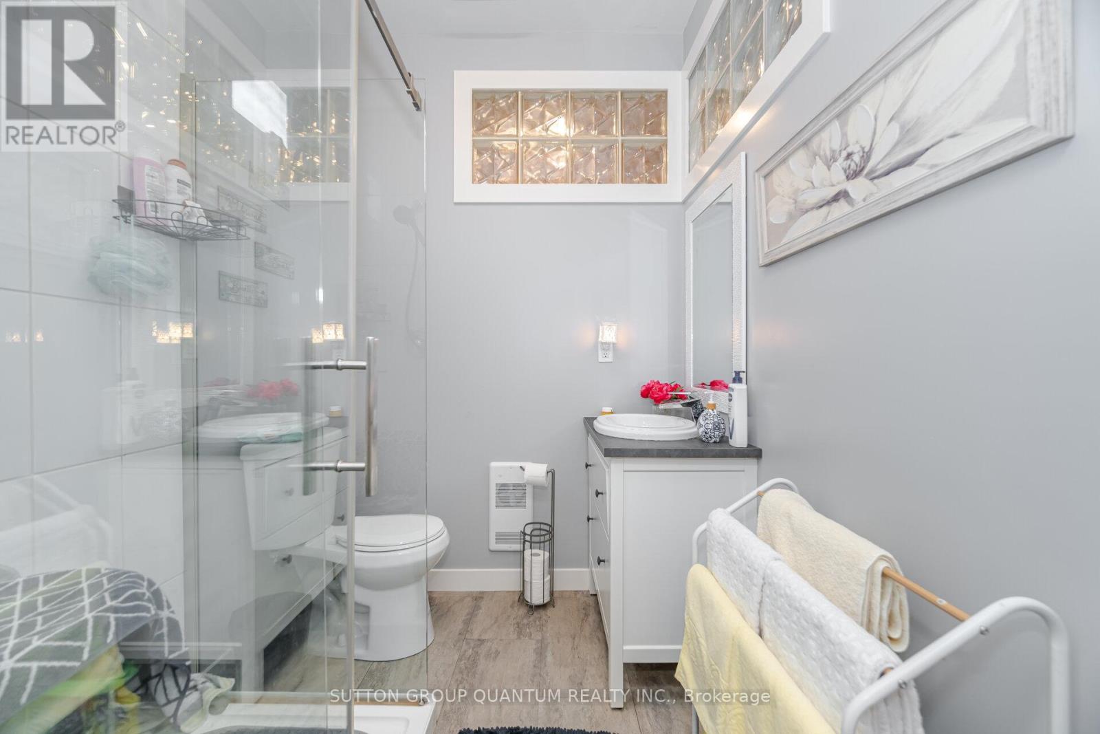 43 Woodbine Crescent E, Hamilton, Ontario  L5H 4K8 - Photo 48 - X12415669