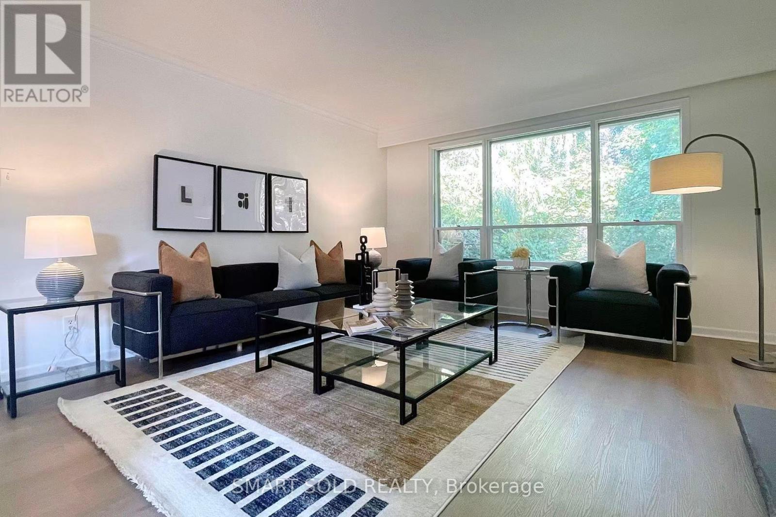 81 Maxome Avenue, Toronto, Ontario  M2M 3K2 - Photo 2 - C12414105
