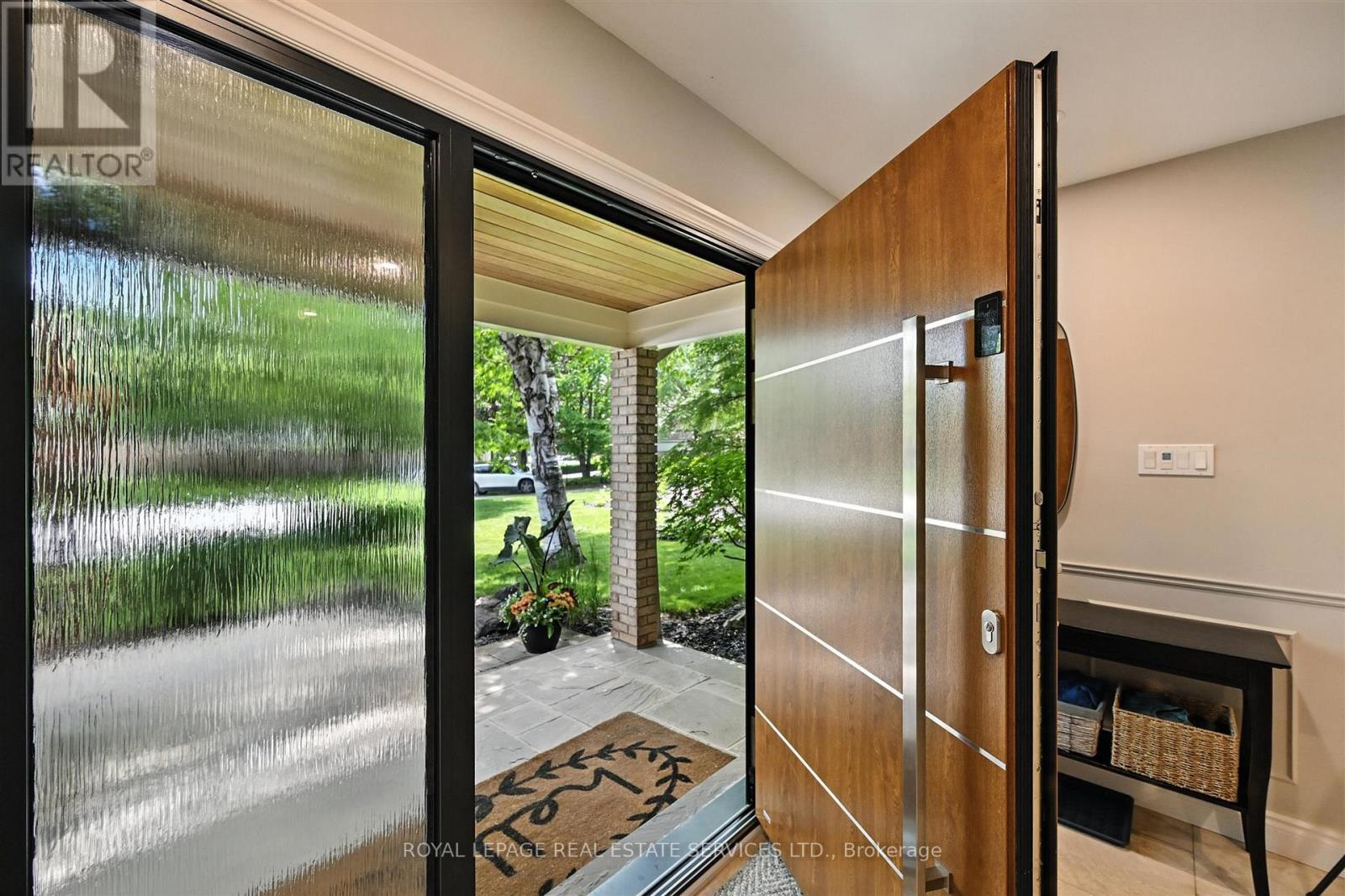 4240 Dunvegan Road, Burlington, Ontario  L7L 1P8 - Photo 5 - W12394946