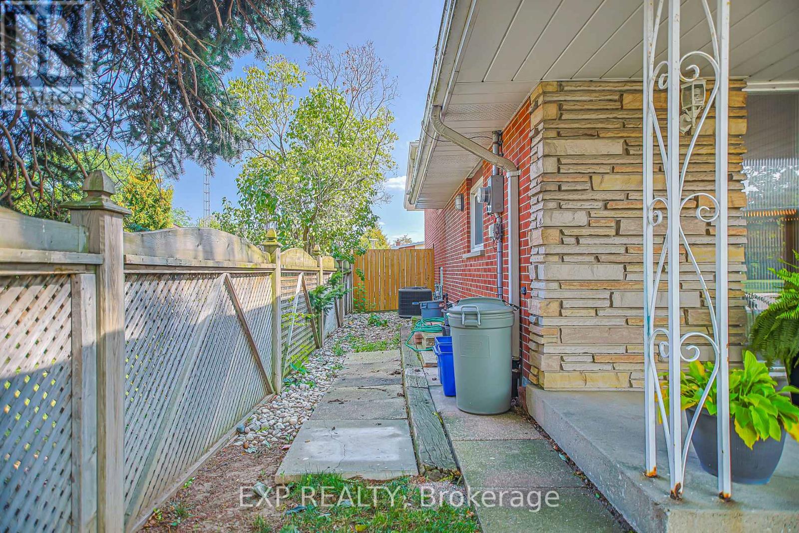 62 Owen Place, Hamilton (Greenford), Ontario  L8G 2H2 - Photo 42 - X12387073
