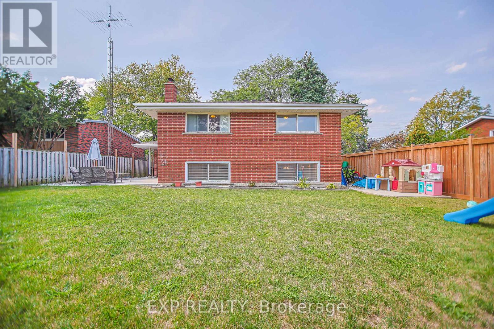 62 Owen Place, Hamilton (Greenford), Ontario  L8G 2H2 - Photo 46 - X12387073