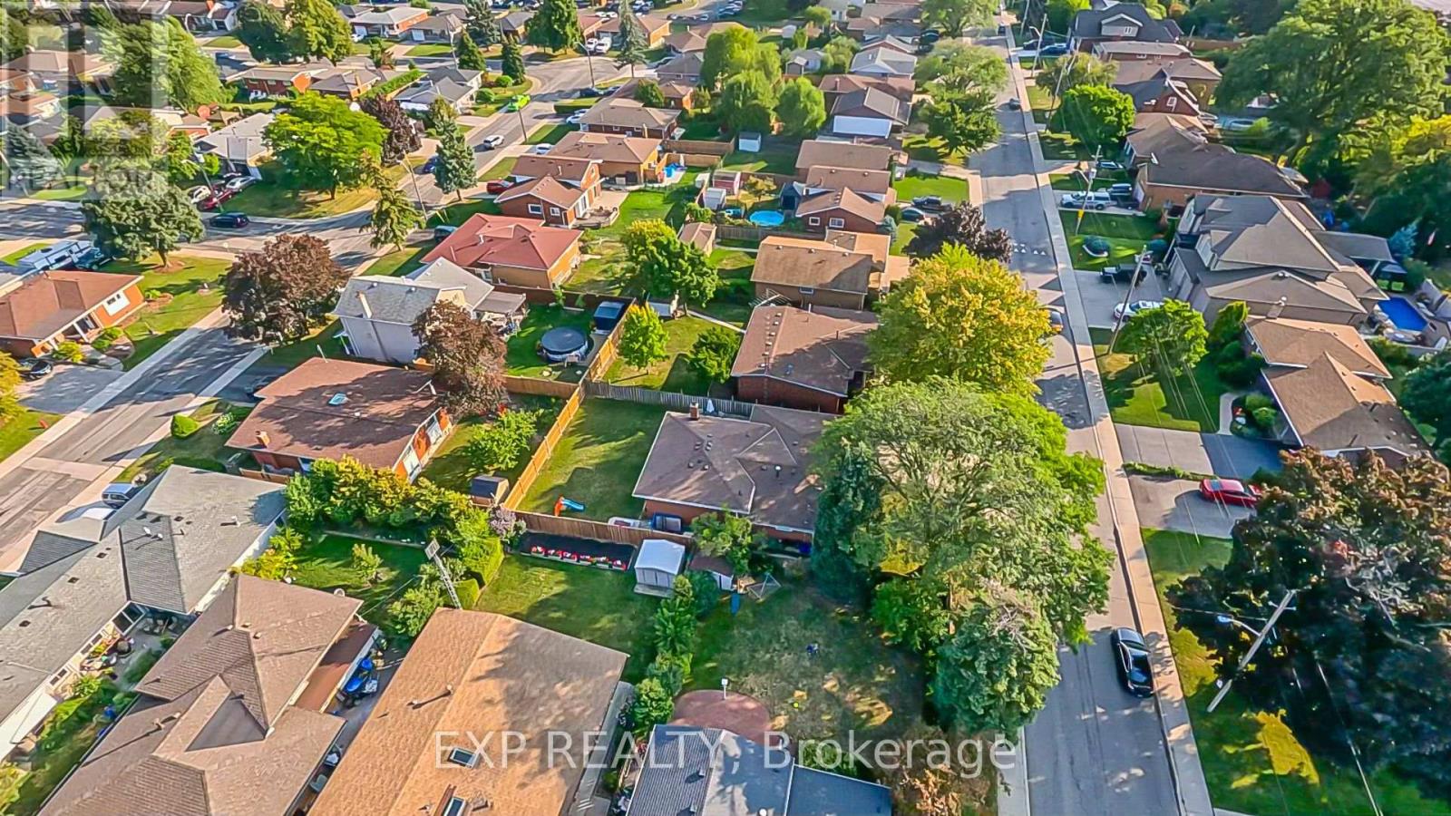 62 Owen Place, Hamilton (Greenford), Ontario  L8G 2H2 - Photo 49 - X12387073