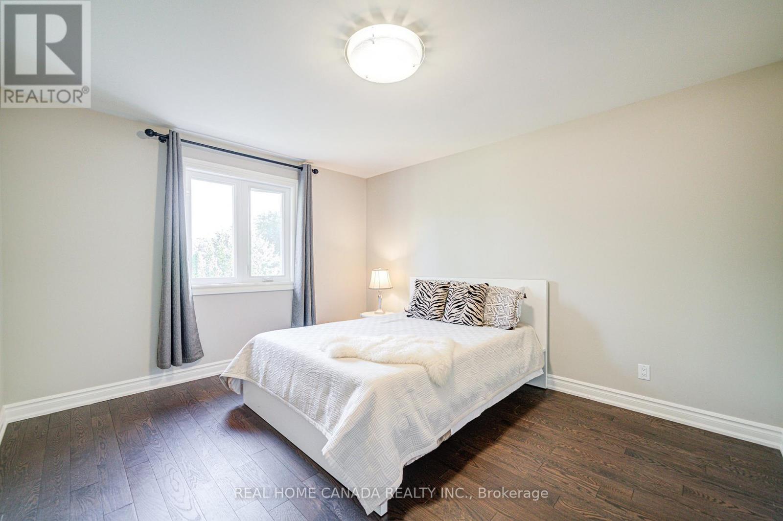 1690 Carrington Road, Mississauga, Ontario  L5M 2K2 - Photo 33 - W12414118