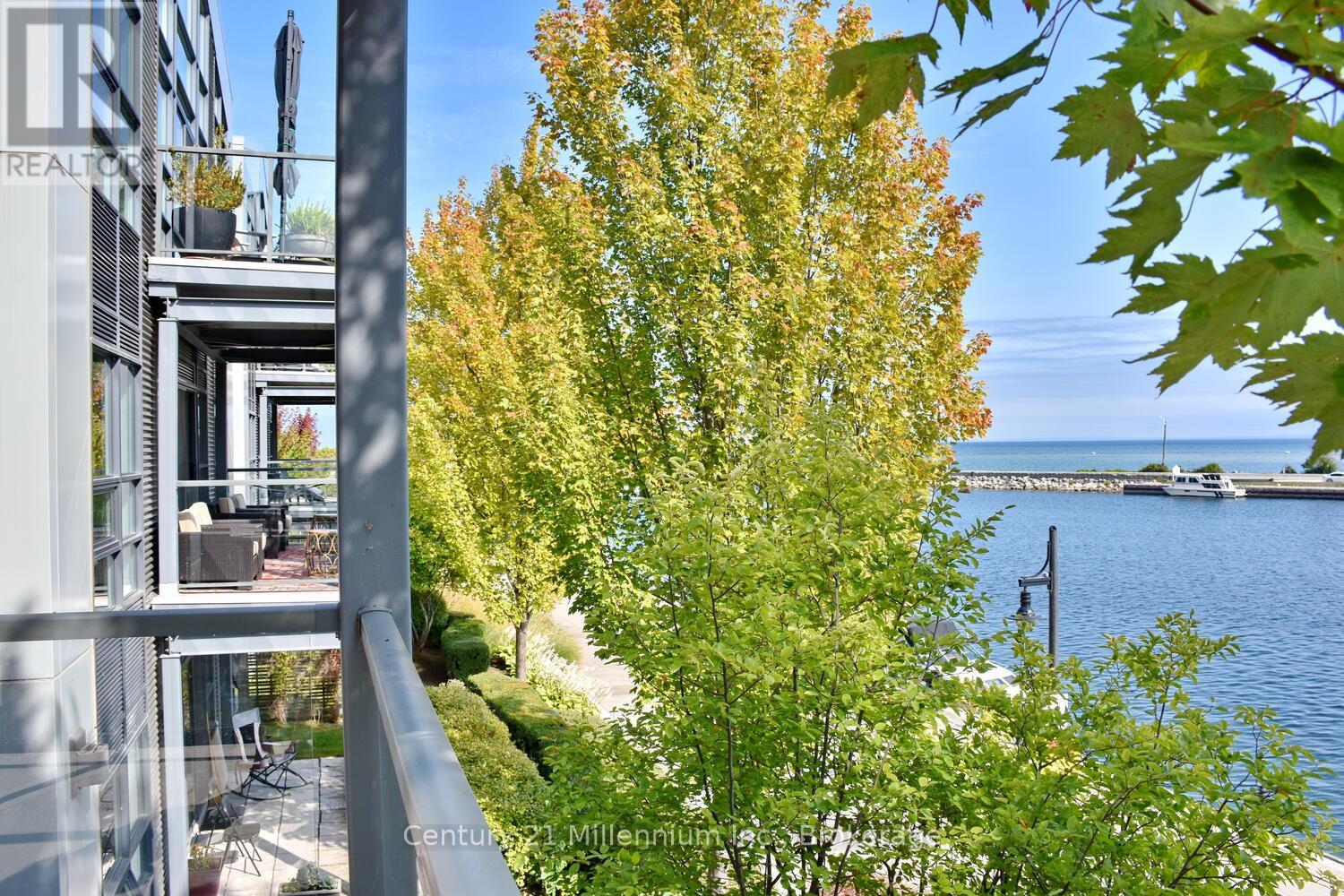 208 - 1 Shipyard Lane, Collingwood, Ontario  L9Y 0W2 - Photo 10 - S12416086