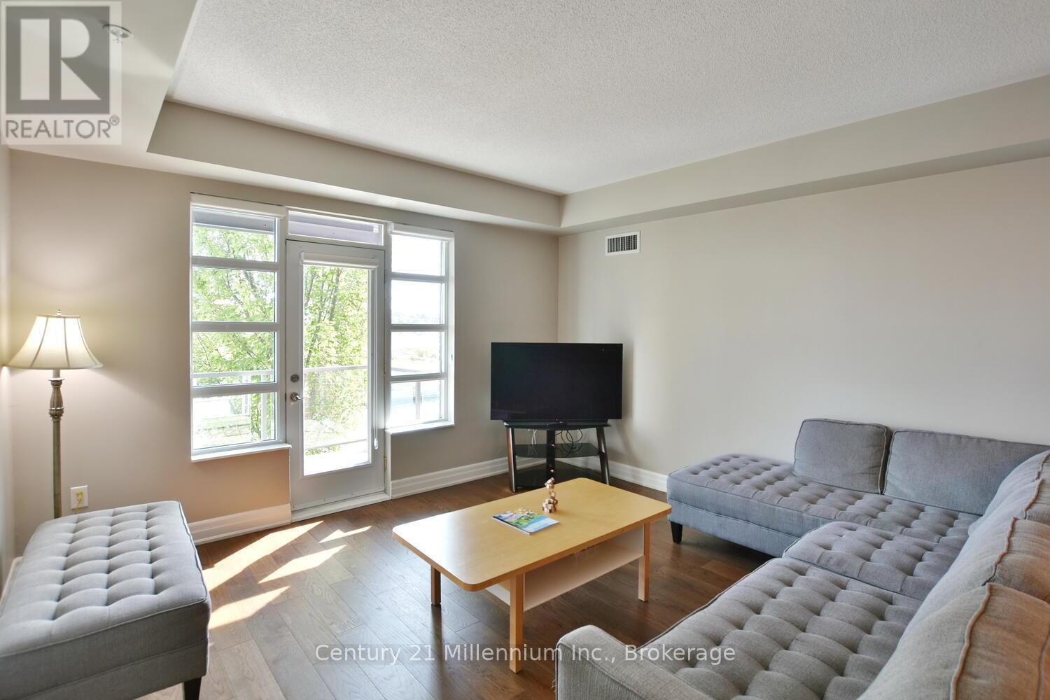 208 - 1 Shipyard Lane, Collingwood, Ontario  L9Y 0W2 - Photo 21 - S12416086
