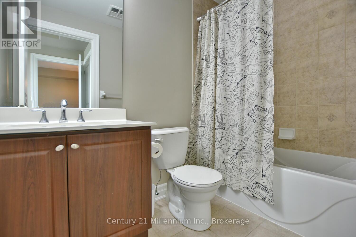 208 - 1 Shipyard Lane, Collingwood, Ontario  L9Y 0W2 - Photo 34 - S12416086