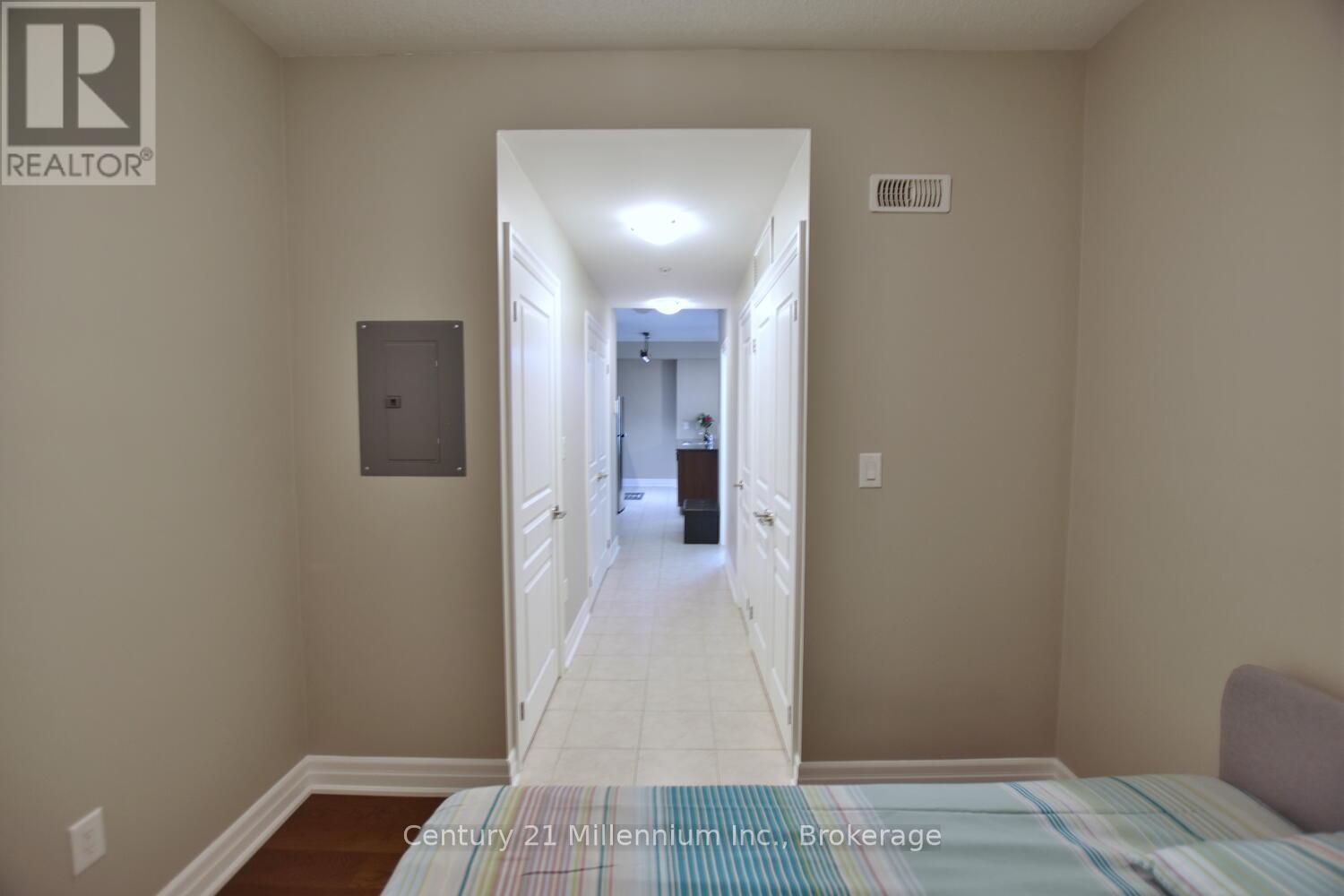 208 - 1 Shipyard Lane, Collingwood, Ontario  L9Y 0W2 - Photo 36 - S12416086